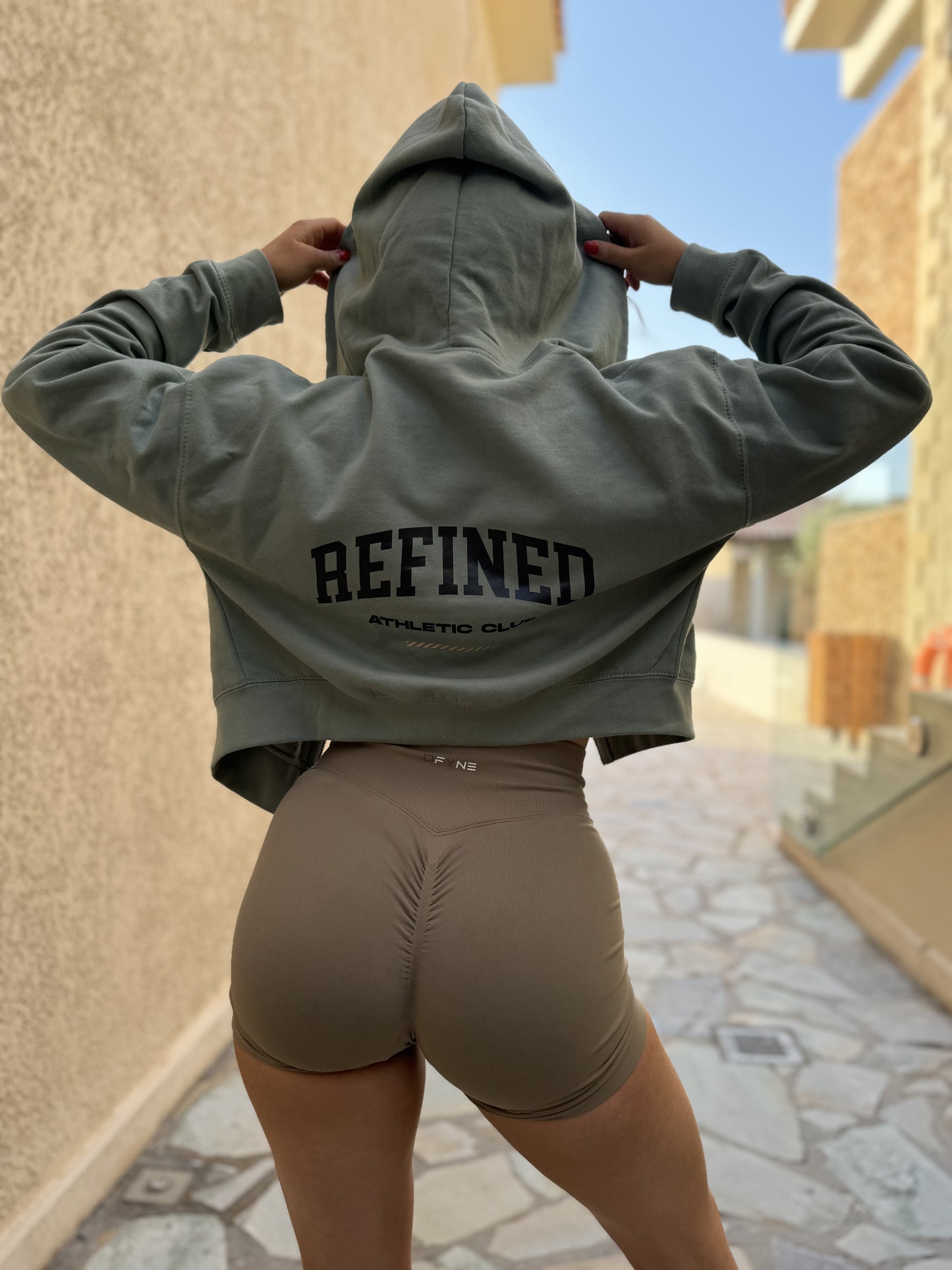 Refined Clothing - Women's Cropped Zip-Up Hoodie